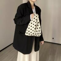 Bolso de Mano Tejido a Mano con Rayas Anchas Nuevo Minimalista Coreano para Mujeres Bolso de Pulsera Reutilizable para Estudiantes y Compras - details 3
