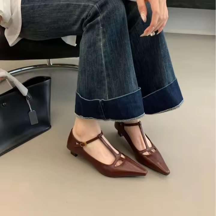 Nueva moda temperamento tacones altos de las mujeres de tacón grueso puntiagudo retro Mary Jane zapatos T-correa solo zapatos - 1