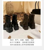 Nuevas botas cortas delgadas de piel de caballo lavada con punta cuadrada y tacón grueso - details 4