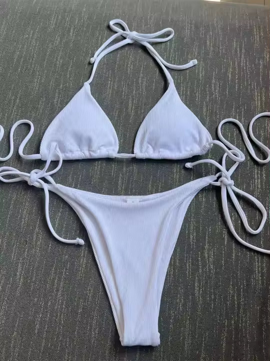 Bikini de mujer marrón sexy, camisola roja lisa, lazo lateral de sujetador reforzado, traje de baño triangular, cordones de verano, 2025 - 1