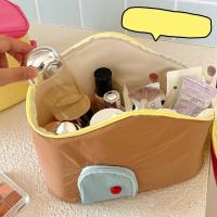 Bolsa de maquillaje de mano impermeable, bolsa de cosméticos multifuncional de nailon con forma de casa, bolsa de almacenamiento para el cuidado de la piel con dibujos animados de gran capacidad - details 2