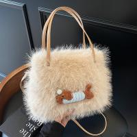 Otoño e invierno sensación mujer perezosa moda portátil bolsa de felpa lindo bolso de mensajero - details 3