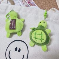 Llavero de peluche de tortuga de dibujos animados divertidos, juguetes suaves, etiqueta de nombre de bolsa, broche de tortuga de peluche, colgante de llave de coche - details 2
