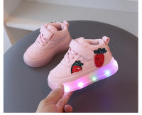 Nuevos zapatos de tablero iluminados para niños, zapatos casuales de dibujos animados de fresa de suela suave antideslizante - details 12