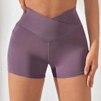 Pantalones cortos de yoga de cintura alta para mujer, pantalones cortos de yoga suaves de cintura cruzada, pantalones cortos deportivos de yoga de color puro de tela de poliéster - details 2