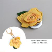 Llavero de cuero PU con flor rosa, llavero de Metal, funda protectora portátil para tarjeta de acceso, decorativa, multiusos - details 4