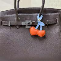 Lindo llavero de cuero PU, llavero de coche de amor, colgador de cuero PU, colgante de bolsa de dibujos animados de moda para hombres - details 12