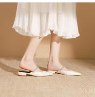 Zapatos planos puntiagudos con cadena de diamantes de imitación plateados - details 18