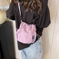 Bolso tipo cubo con cordón de estilo coreano, bandolera de nailon de gran capacidad de Color sólido, bolso de hombro de malla con correa ajustable - details 12