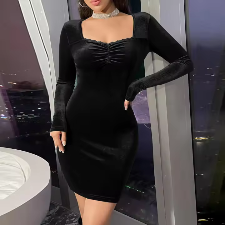 Mujer lleva un vestido de terciopelo de manga larga de cintura - 1