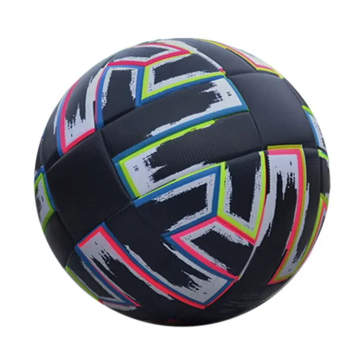 Balón de fútbol de PU antideslizante para adultos, balón de fútbol de hierba para interiores y exteriores, resistente al desgaste, color negro, tamaño 5 - 1