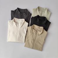 Traje de Yoga de Alta Gama Collar Alto Deportivo Abrigo Largo A prueba de viento para Correr y Entrenar Camisetas y Topes de China - details 8