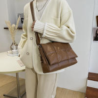 Bolso de hombro de gran capacidad para mujer, bandolera acolchada de diseño de lujo, a la moda, a cuadros, para axila - details 7
