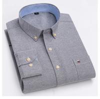 Camisa a cuadros con botones de manga larga 100% algodón para hombre, camisas Oxford a rayas a cuadros con un solo bolsillo en el pecho para trabajo, informales, de ajuste estándar - details 5
