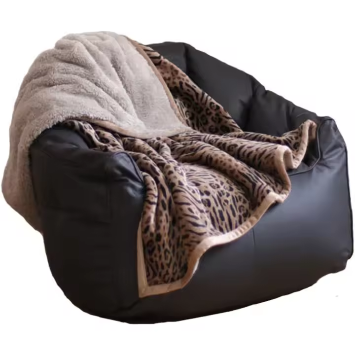 Hggzeg Manta de forro polar de coral suave, cálida, diseño de rayas de colores, manta de viaje, para dormitorio, sala de estar, oficina, 127 x 152 cm (en rayas de colores) - 1