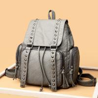 Mochila De Cuero lavado con remaches de moda, mochila de viaje informal de cuero suave de PU retro, mochila de gran capacidad - details 17