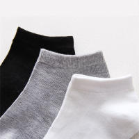 Conjunto de 3 Calcetines Bajos para Hombre - Negro, Blanco y Gris, Desodorantes y Absorbentes del Sudor, Tejido 100% Poliéster con Puños Acanalados para Deporte y Uso Diario - details 3