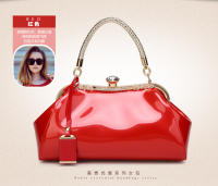 Bolso de mujer 2025 nueva moda de charol rojo brillante bolso de boda nupcial bolso de mensajero de hombro para mujer - details 13