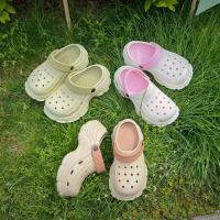 Pisando zapatos de agujero de mierda nuevas zapatillas exteriores de suela gruesa que aumentan las zapatillas casuales de playa Baotou - details 5