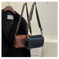Bolsos cruzados de moda para mujeres, bolso de hombro con tapa de alta capacidad - details 21
