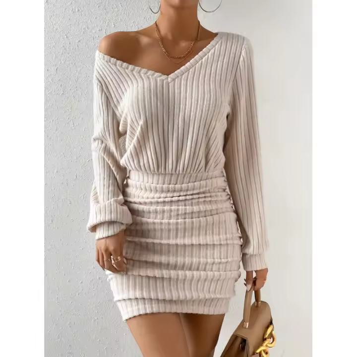 Nuevos estilos de otoño e invierno, vestido de cadera con cuello en V y manga larga - 1