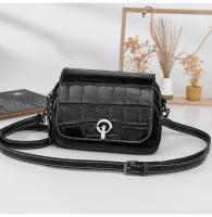 Elegante bolso cruzado negro de cuero genuino para mujer con patrón de cocodrilo, correa desmontable y cierre de cremallera - Bolso de hombro compacto para uso diario, bolso de viaje seguro |   Accesorio Elegante |   Bolso de cuero genuino, bolso cruzado - details 9