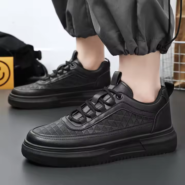 Zapatos Casuales para Hombres 2024 Blancos Antideslizantes, Transpirables, Impermeables, Absorbentes de Sudor, Duraderos - 1