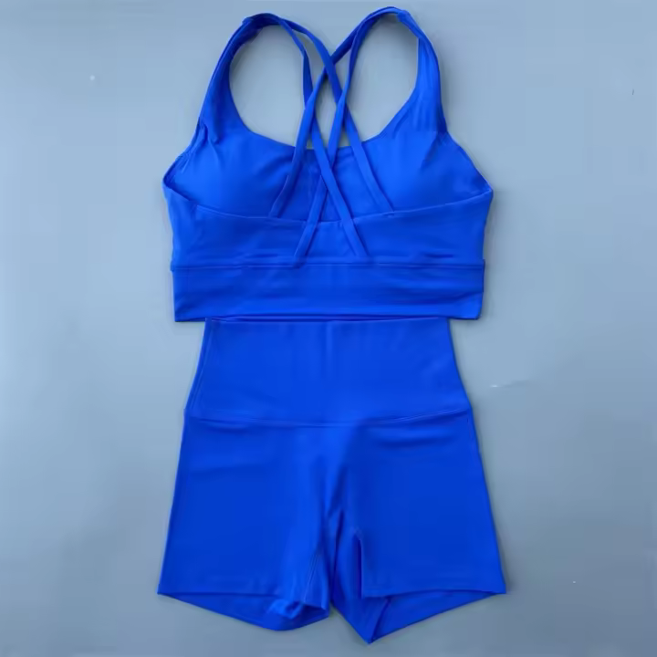 Conjunto de Yoga Sólido para Gimnasio y Bicicleta Legging Corto y Sujetador Deportivo Cruzado - 1
