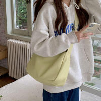 Bandolera de piel sintética suave para mujer, bolso de hombro de gran capacidad para estudiantes universitarios, novedad - details 12