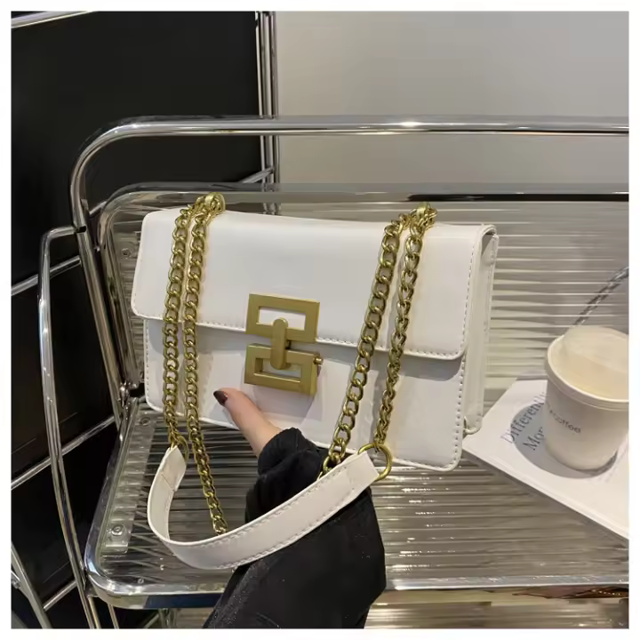 Bolso bandolera de piel sintética con correa de cadena para mujer, bolso de hombro con solapa de color sólido simple y combinable con diseño de hebilla, bolso de hombro moderno para regalos diarios de novia, bolsos de diseñador - 1