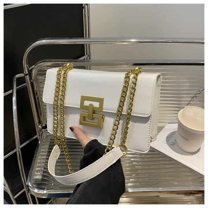 Bolso bandolera de piel sintética con correa de cadena para mujer, bolso de hombro con solapa de color sólido simple y combinable con diseño de hebilla, bolso de hombro moderno para regalos diarios de novia, bolsos de diseñador - 1