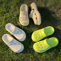 Sandalias de Playa Gruesas y Perforadas Zapatos Casuales Versátiles para Hombres - details 1