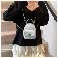 Moda pequeña fragancia textura portátil pequeña mochila diamante cadena de alto sentido versátil mochila diaria - details 41