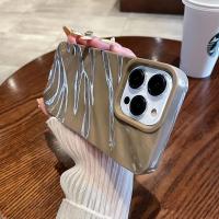 Funda de Teléfono de Cinta Ondulada a la Moda para iPhone Silicona Suave, a Prueba de Golpes, Color Caramelo Fosco - details 13