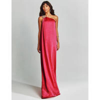 Vestido largo informal holgado de satén asimétrico con hombros descubiertos, estilo europeo y americano, nueva colección primavera-verano 2025, ideal para vacaciones. - details 3