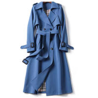 Gabardina de doble botonadura para mujer, abrigo clásico con solapa, abrigo ajustado con cinturón - details 5