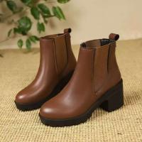 Women's ankle boots with protruding ears, elastic sole, and thick heel - details 0