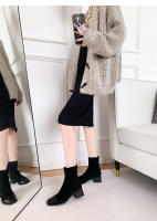 Botas cortas de tacón medio negro simple que combinan con botas de hombre de tacón grueso - details 20