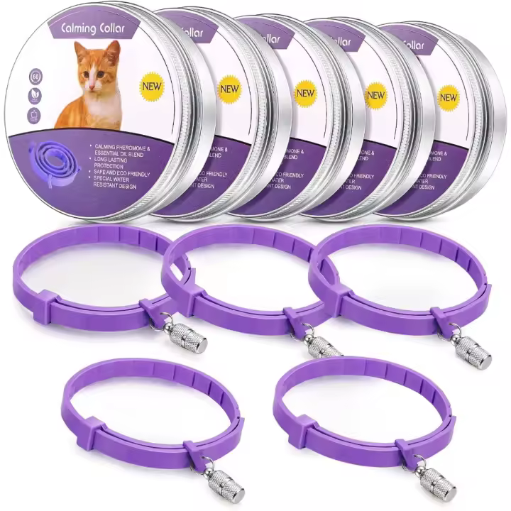 Collar calmante para gatos, ajustable e impermeable, con 5 colgantes para identificación de mascotas, 5 unidades - 1