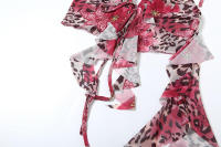 BUNO-Conjunto de 2 piezas con estampado de flores de gato extraño para mujer, Tops cortos con cuello Halter y volantes y espalda descubierta + trajes Hipster ajustados Panst Hottie - details 8