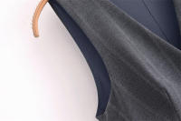 Elegante verano plisado SS para mujer, sin mangas, cuello en V, bolsillos, rayas grises - details 3