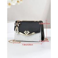 Bolso de hombro para niña pequeña a la moda, colgante de borla cuadrada inclinada, decoración de lentejuelas, mochila de lujo de alta gama - details 6