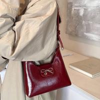 Bolso de hombro con forma de luna, bolso cruzado para mujer, regalo perfecto para el día de San Valentín para ella, la mejor opción de regalo de San Valentín - details 6