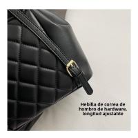 Mochila de mujer con cadena de rombos 2025 nueva mochila versátil de moda de primavera mini mochila - details 15