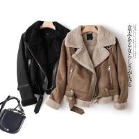 Chaqueta cálida de lana de cordero integrada de piel de ante, Otoño e Invierno - details 7