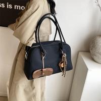 Bolso de mano elegante impermeable con correa ajustable y espacio amplio para uso diario - details 7