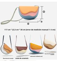 Bolso pequeño, bolso nuevo, bolso de hombro, bolso de mensajero tipo saddle, de color contrastante y con diseño de onda curva. - details 3