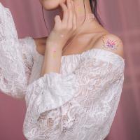 Pegatinas de tatuaje temporal dulces a prueba de agua, pegatina de arte corporal rosa nube INS, calcomanías de tatuaje de maquillaje de mariposa para piernas - details 2