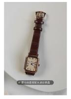 Reloj de pulsera cuadrado pequeño de cuero genuino de alta gama para mujer Dial reloj de cuarzo con temperamento ligero - details 0