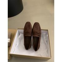 Un zapato sencillo retro de estilo francés con punta redonda para mujer con suela plana y gorros. - details 12